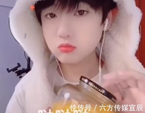 风小逸|“吃个桃桃”改名“小逸哥哥”,穿迷彩服显阳刚,网友劝其出道