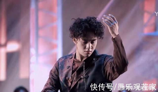 玩偶|张艺兴战队落败不意外，“巧克力工厂”创意被扒来自《达人秀》