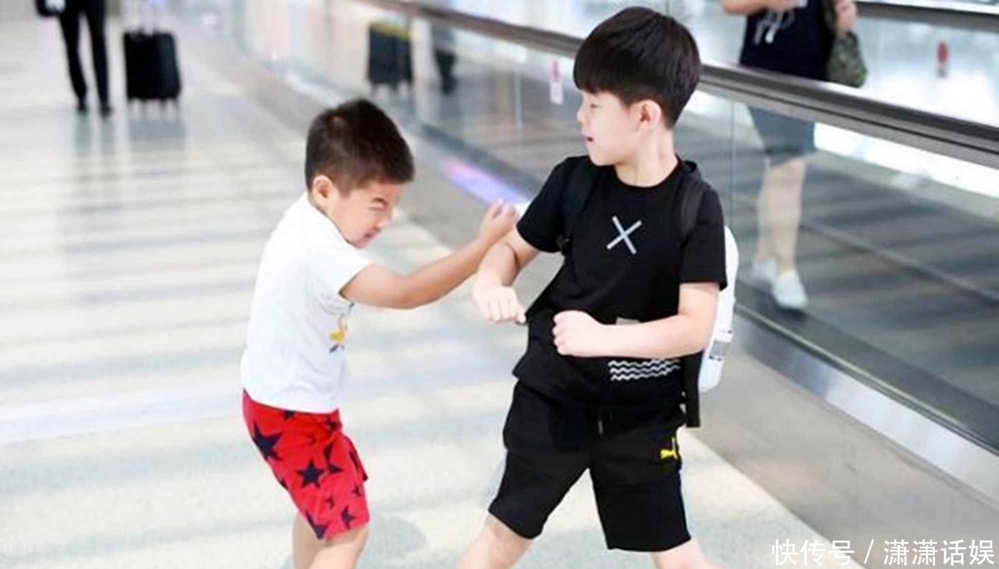 为啥|“为啥生二胎后,我越来越讨厌老大了?”得知答案后,宝妈羞愧了