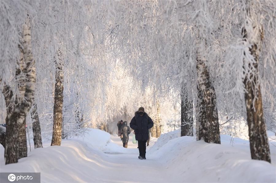 人民网|俄罗斯克麦罗沃成冰雪世界