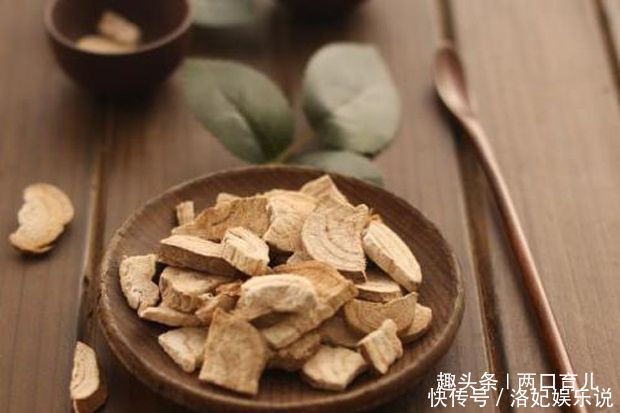 泡水|它被称为“天然黄体酮”,每天用它泡水喝,对女人的好处尤其多