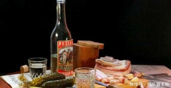 世界上最可怕的食物:黑面包有多牛?可以当板砖,咬一口能崩着牙