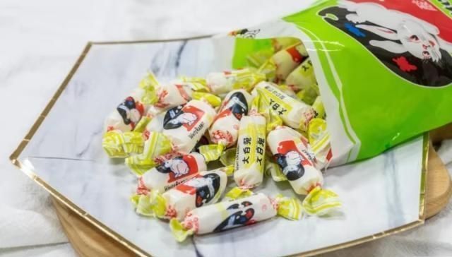 味奶糖|“大白兔奶糖”口味多到难以置信,变成这样的大白兔,你喜欢吗