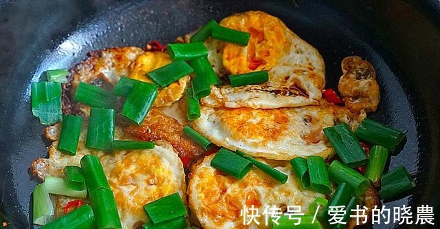 吃法|立秋后,鸡蛋更好吃的做法,不炒不煮,焖一焖,出锅后馋到流口水!