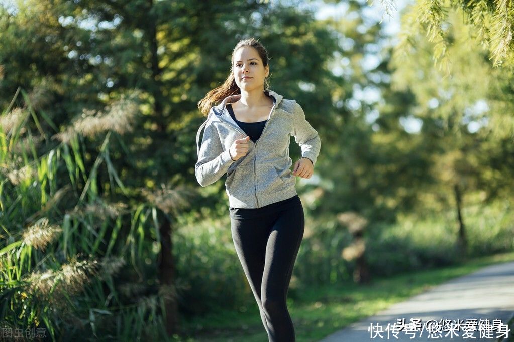 训练|坚持跑步1个月后,看不到体重下降,教你2种方法让你轻松变瘦