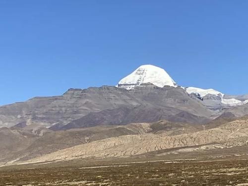 自驾游西藏，发现5个冷门却极美的湖泊，全是雪山的冰雪融化形成