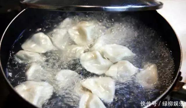 饺子|饺子馆不传的秘密，他们的饺子好吃，因为多了一种“油”