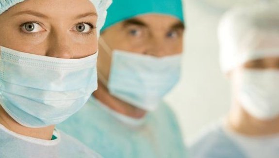 长期戴口罩脸上长痘痘怎么办？应对办法都在这里了