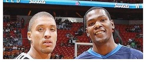 朋友|NBA中竟也有发小！那么在NBA联盟中有哪些是从小到大的朋友？