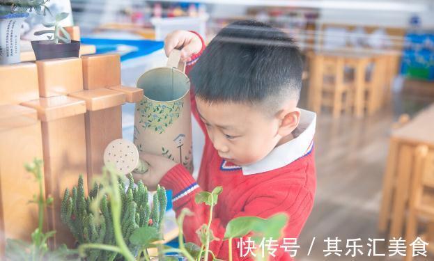 换季期间，给花草浇点“防冻水”，天冷不怕冻死，来年还能长势好