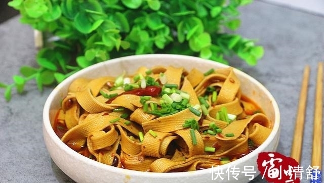 清盘|干豆腐别再凉拌了,按张亮的做法,上桌就被清盘,真好吃