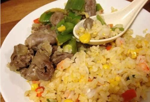 孩子|这些“坑娃”食物尽量少让孩子吃，可能会损伤肠胃，特别是第二种