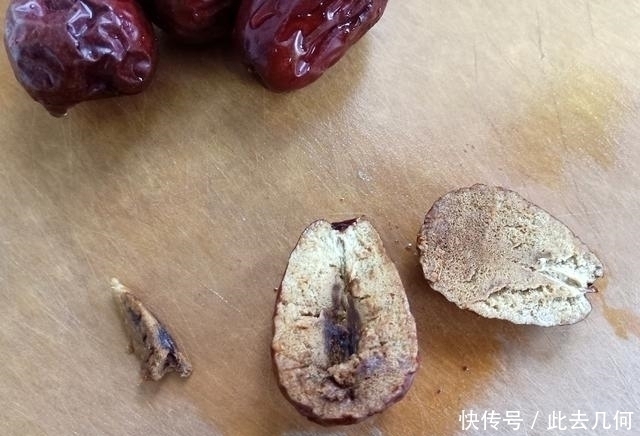 零食|既是零食又是凉菜，1口1个真好吃，不用加糖更健康，10分钟蒸1锅