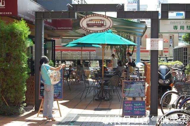 商店|为什么日本的实体店如此发达,但是电商网购却很落后呢