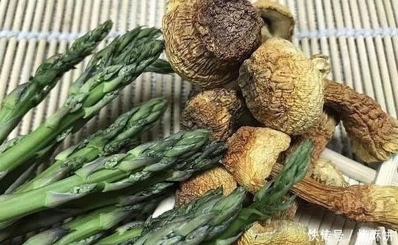 睡眠时间|脑供血不足的人,3件事坚持20天,“打通”血管,改善脑供血