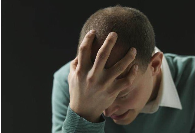 衰老|男人开始衰老时,一般会出现这4个“丑态”,看看你中了吗