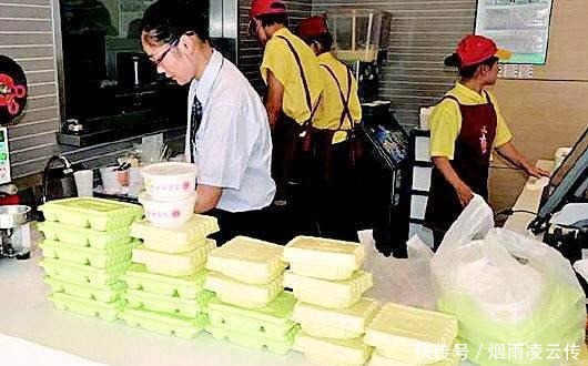 餐饮老板去年利润30万，加入外卖平台后，实际利润以为看错了