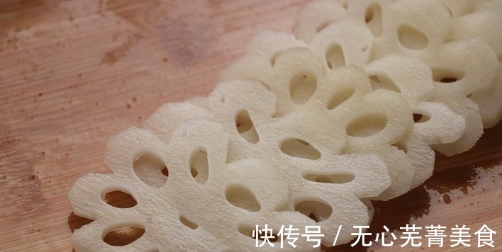 秋季|秋天要多吃莲藕,教你简单做法,不炖不凉拌,面如桃花好入秋!