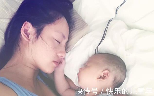 小二宝|二胎养娃法则:有多爱二宝,就要多偏向大宝,别误会孩子的嫉妒心