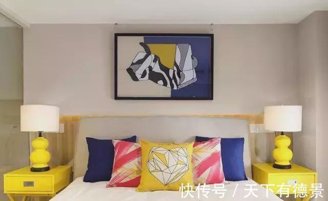 床头柜|女友嫌房子小,迷你32平复式楼,硬是挤出两间卧室,真实用!