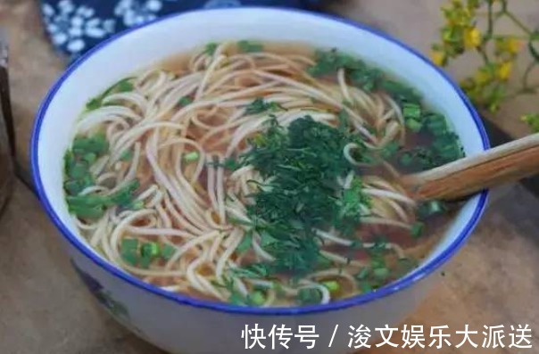 洋葱酥|经典美食,阳春面最简单的做法,简单又美味,大人和孩子都爱吃!