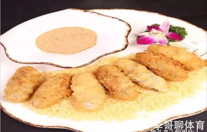 美食推荐:口味酱爆鸭、脆皮海参、酿油豆腐制作方法