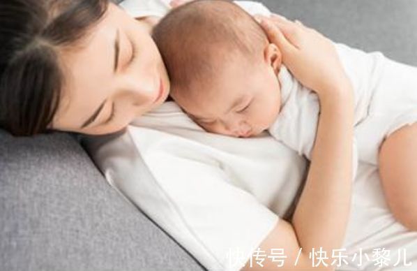 纸尿裤|带宝宝不要盲目相信“老人言”,夏天里需做对4件事,宝宝不受罪