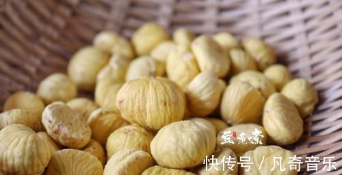口感|鸭掌这样做太香了，口感嫩滑香醇，一次一盘也不够吃，实在解馋
