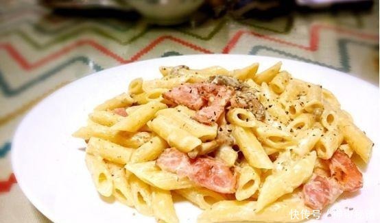 二战|二战中最搞笑的国家,士兵造战俘营关自己,还误杀了自家元帅