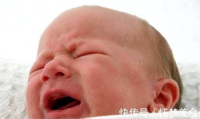 三翻六坐九爬|宝宝“智力低下”的5个暗号,出现其中一个,父母就不能大意