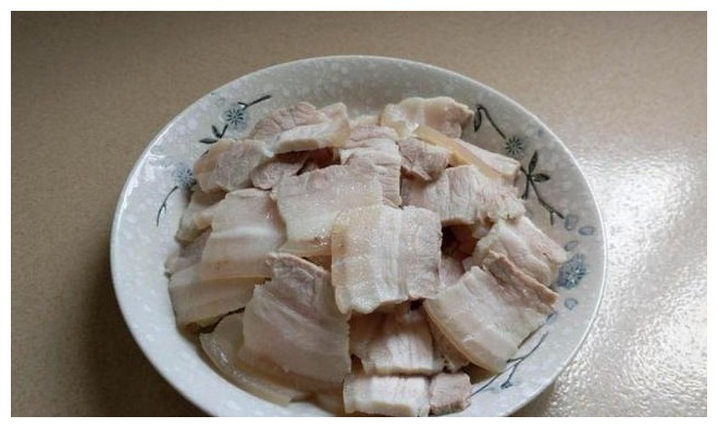 鲜美而不腻 蒜苗回锅肉的做法原来那么简单,看着都流口水