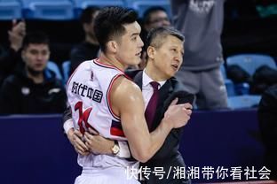 苗立杰|「篮球」啥时候去?WNBA洛杉矶火花获李月汝签约权