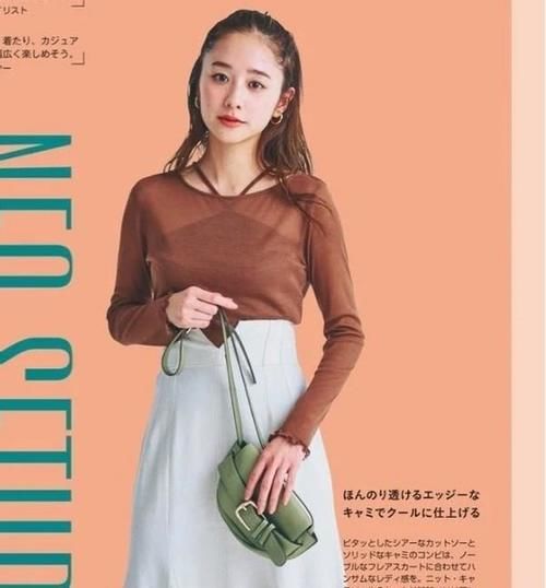 建议45岁以上的女人，穿裙子记住“3穿3不穿”，时髦有气质