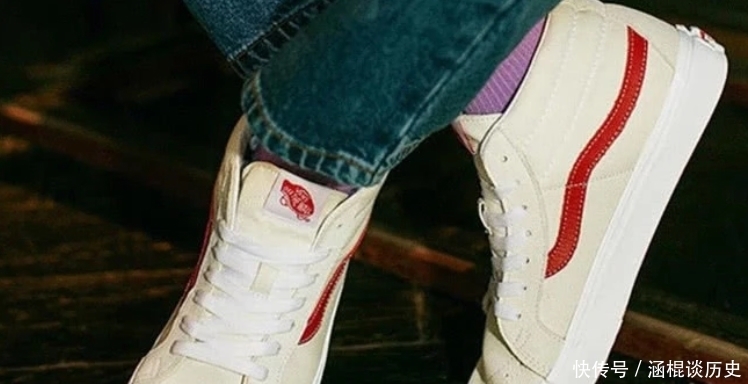 爆炸|“这个冬天,不只有雪花”盘点5款“颜值爆炸”的实战篮球鞋!心动了么?