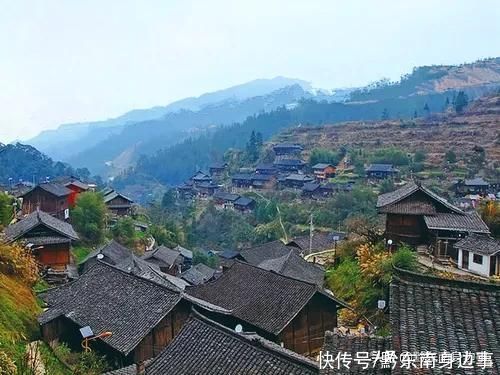 “南国天山”下 魅力红阳村