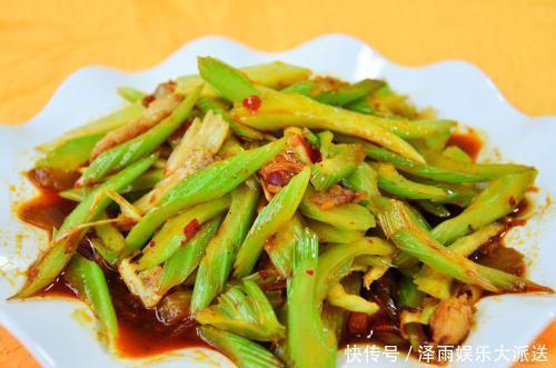 家人都喜欢吃的家常菜,食材脆口清淡不油腻,美食好吃开胃又营养