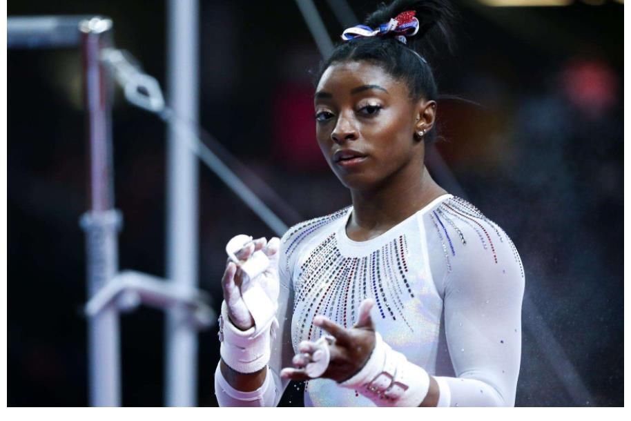 17岁管晨辰模仿拜尔斯说话!奶声奶气,全场大笑,马凡舒更美了