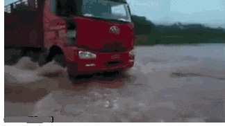 |搞笑GIF趣图:不要问我为什么,以后找女朋友一定要看素颜