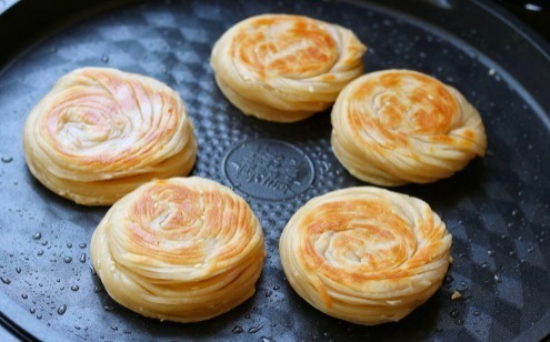 剂子|烙饼新方法,懒人最爱,丝丝缕缕,香酥脆,美味!