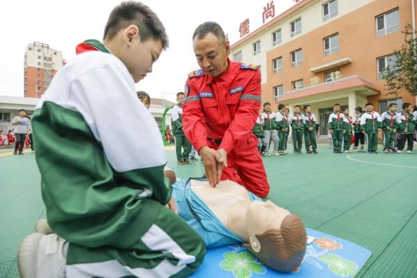 安全|防溺水安全教育进校园