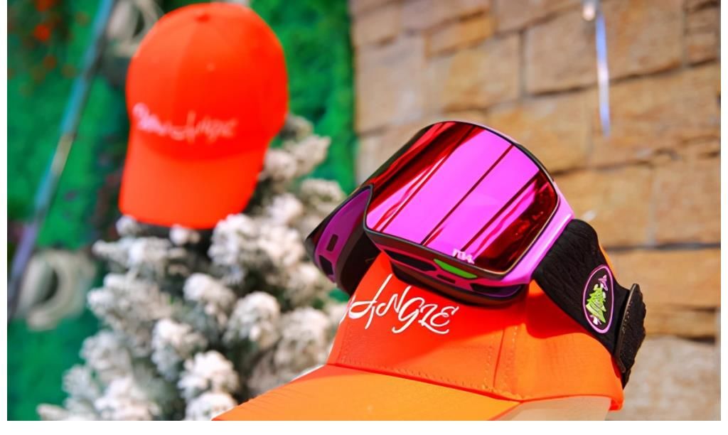 “梦想·陪伴·初心”:本土潮流品牌Snow Jingle诠释滑雪梦想!