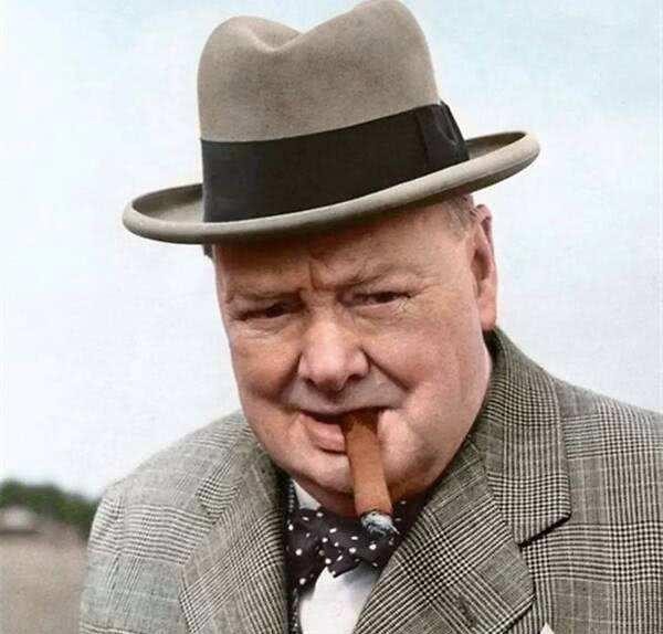 变为|丘吉尔:由loser逆袭变为首相,历史上的丘吉尔到底是什么形象?