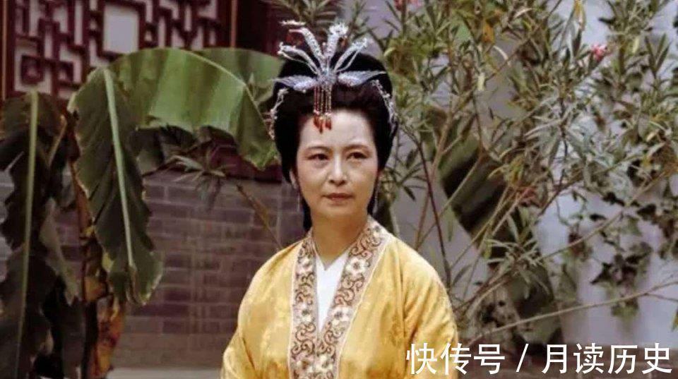 林黛玉&林黛玉说刘姥姥是哪一门子的姥姥,暴露了她的浅陋无知和教养缺失