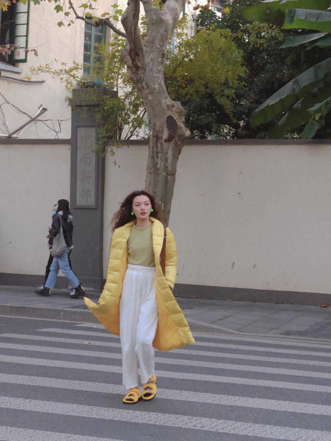 长裤 今年流行“长羽绒+拖地长裤”,随性洒脱又保暖,闭眼入都不出错