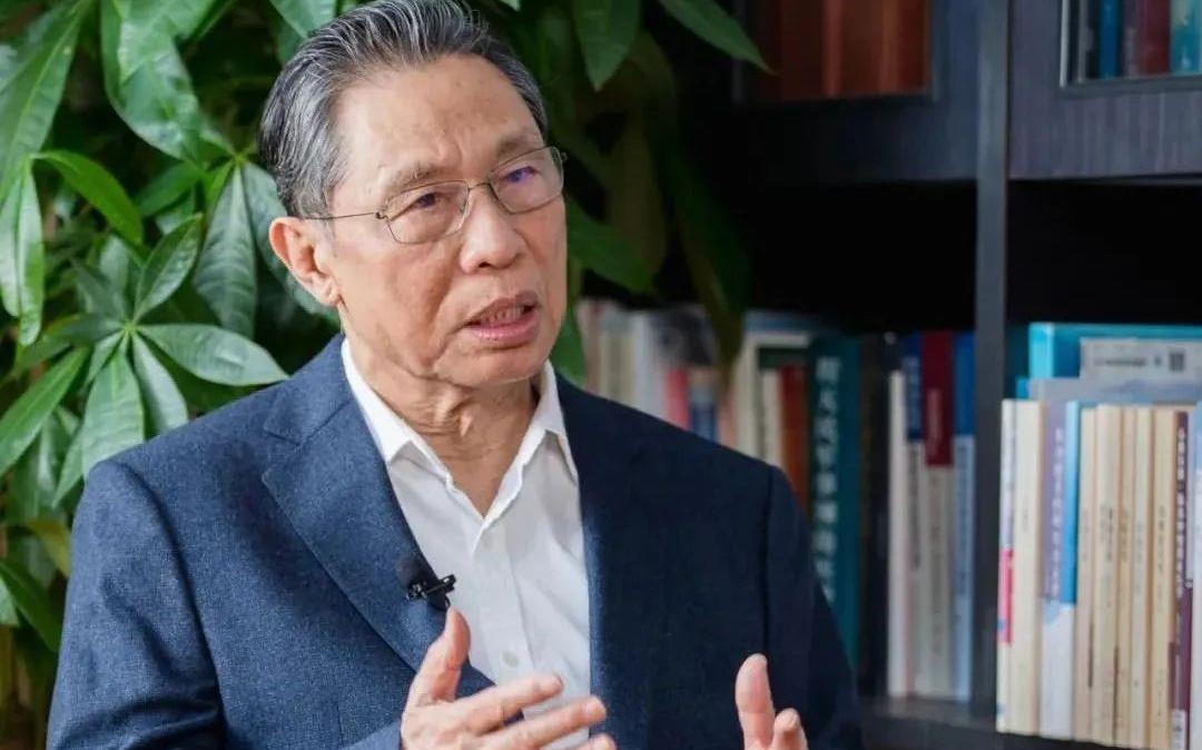 一生|钟南山和小孙子的一席对话,最后一句仅10个字,却能启迪孙子一生