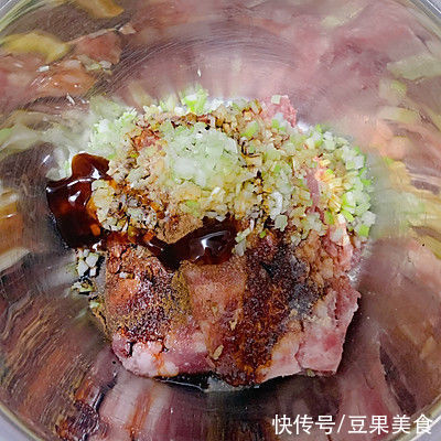 #我心中的冬日限定#宴客菜 年夜饭必备 炸茄盒 鱼香茄盒