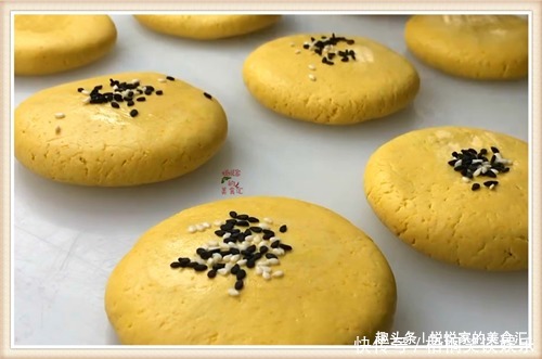 好吃|别总用油炸南瓜饼,这样做清爽香糯不油不上火,比糖油粑粑还好吃
