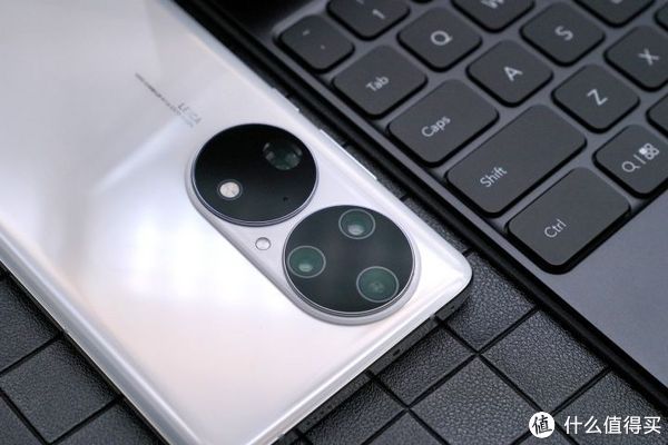 华为p|华为P50 Pro：万象新生、万物互联，影像新旗舰