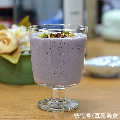 美味调剂生活，紫薯奶昔不可错过