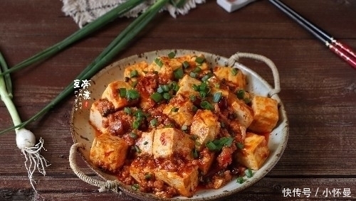 麻婆豆腐|豆腐与此物是绝配,连吃四天也不腻,十块钱不到,营养又好吃